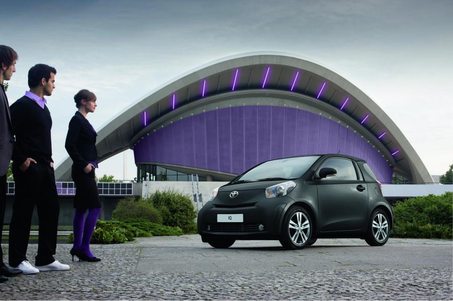  Toyota iQ 2008 года  (фото 40 из 225)